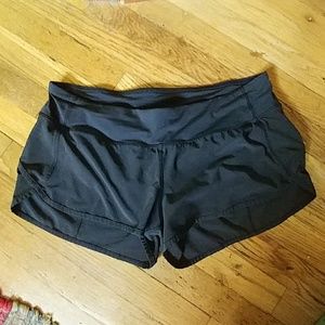 Lulu lemon speed shorts 10 black